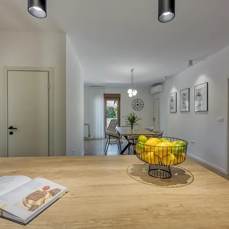 House Rita With Private Pool Ferienhaus *
