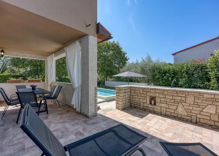 House Rita With Private Pool *