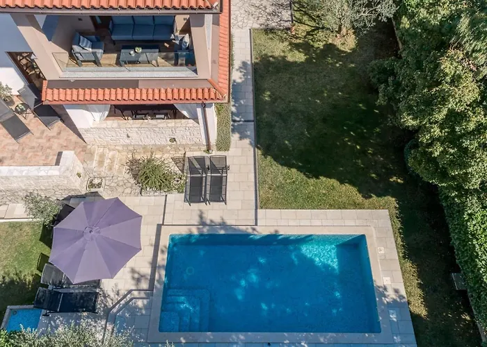 Vikendica House Rita With Private Pool