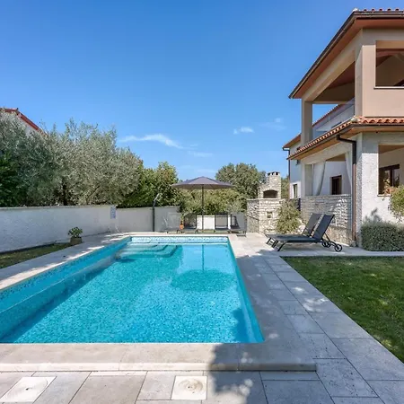 Vakantiehuis House Rita With Private Pool *