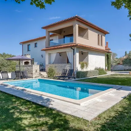 House Rita With Private Pool